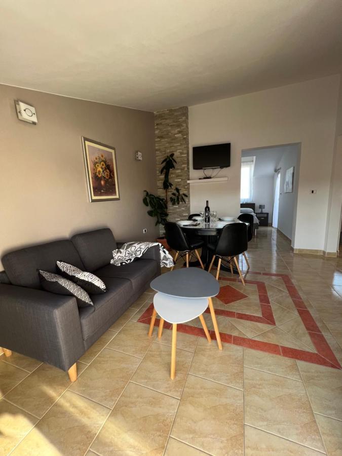 מדולין Apartmani M&L מראה חיצוני תמונה